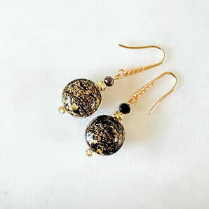 Cracked gold disc drop earrings