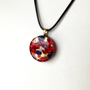 Murano plate glass pendants with gold chain